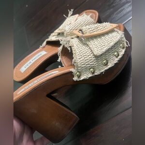 Steve Madden Beige Woven Mules with Gold Studs